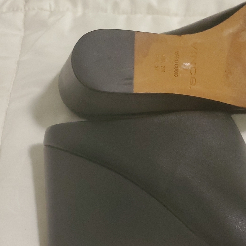 Vince Black Leather Slip-On Loafers Wedge - Picture 5 of 10